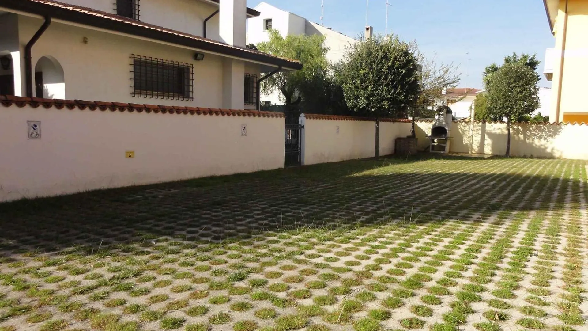 Apartments In Bibione 24608
